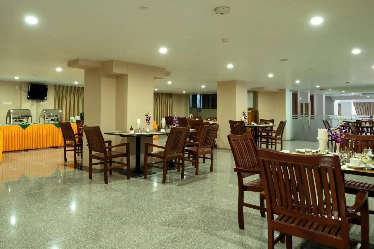 ****  Lin Unity Win Hotel Gyogon ミャンマー